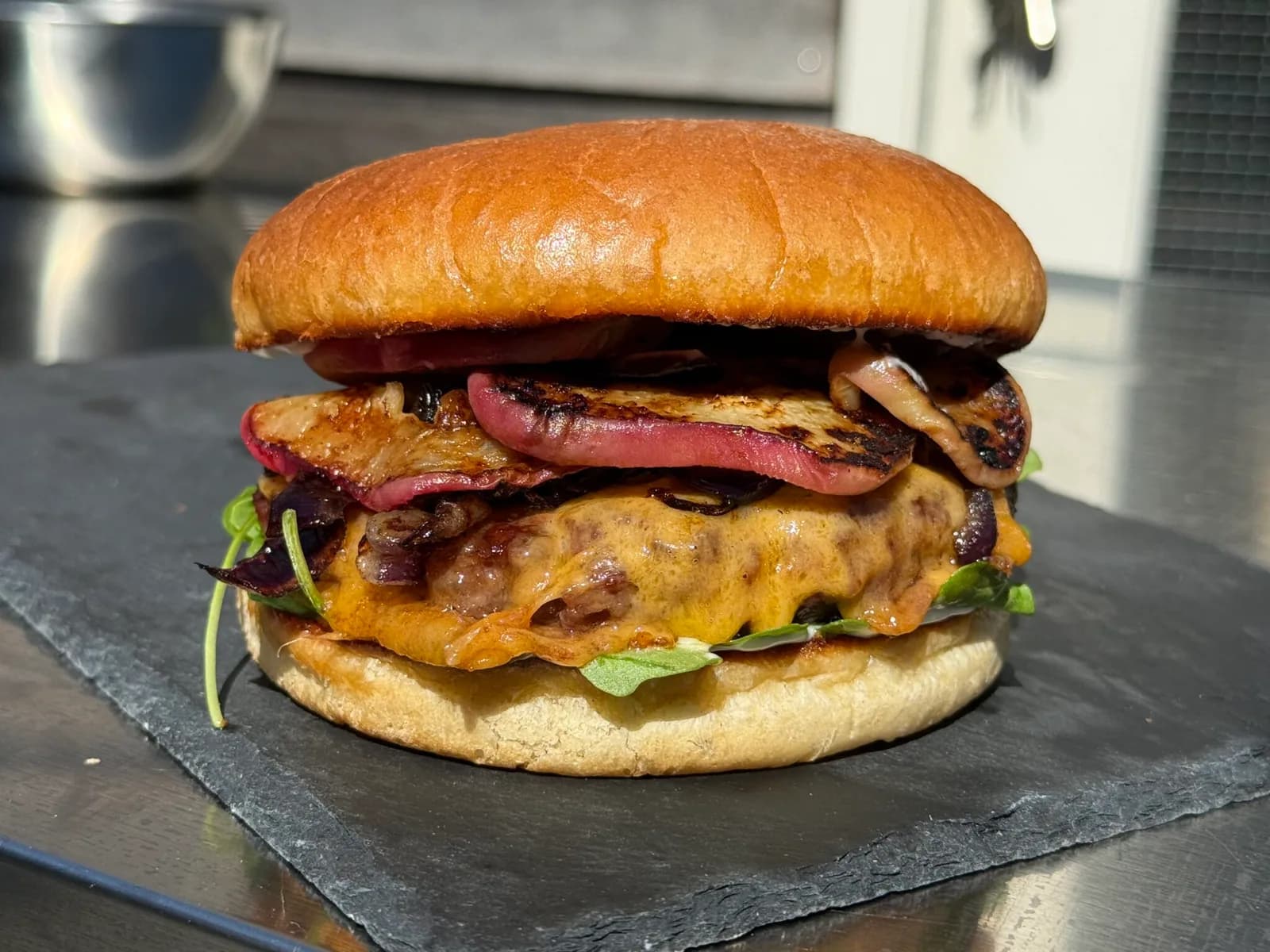 Black Angus burger with grilled peach
