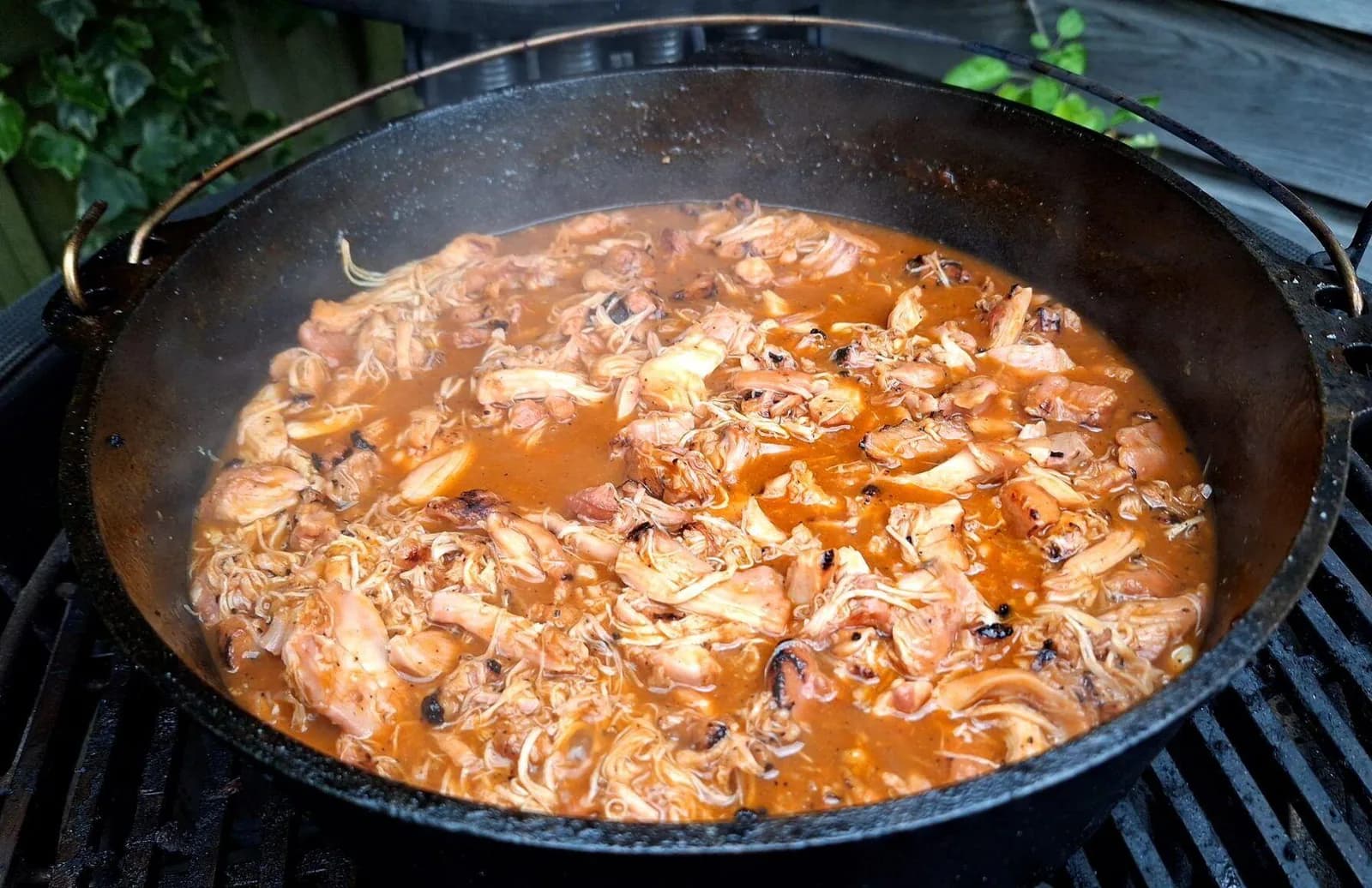 Dutch oven pulled chicken