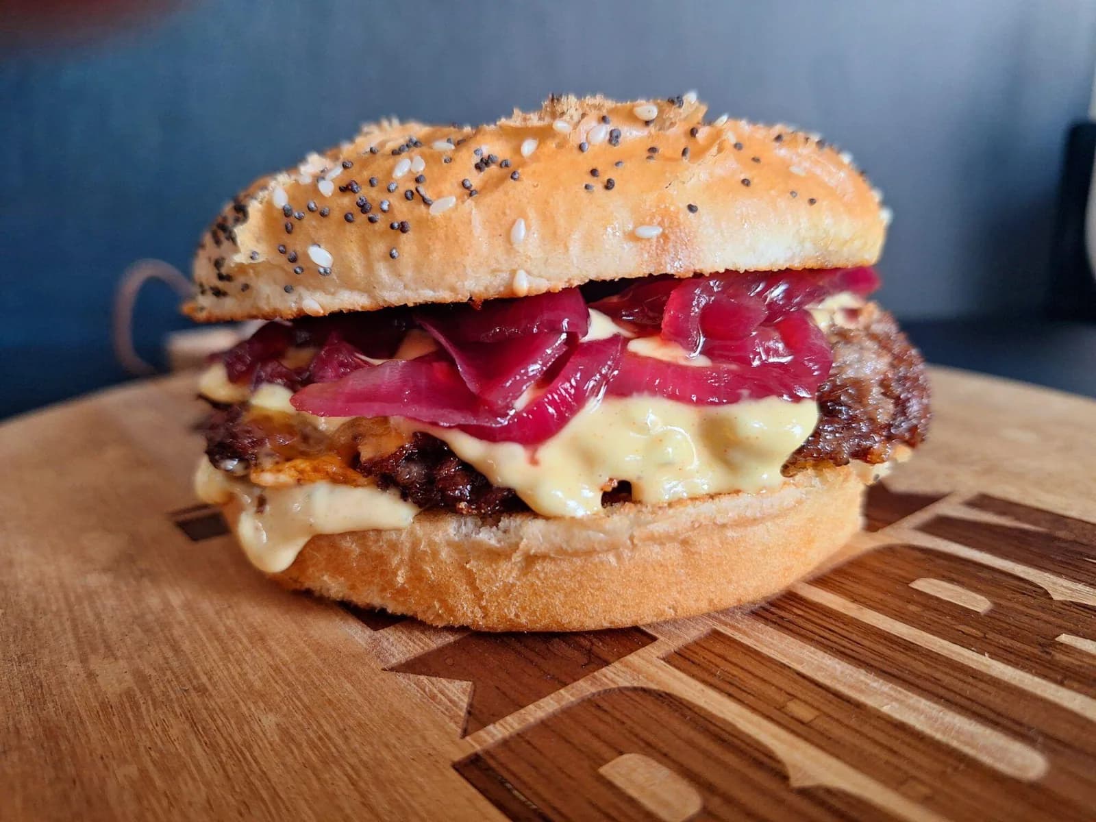 Smash burgers with red onion chutney